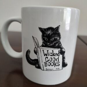 Wicked Good Books Salem, Massachusetts Black Cat Coffee Mug Spooky Novelty